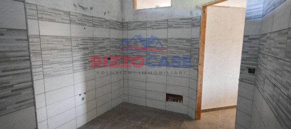 4 bedrooms House in Crosia, Italy No. 168904 10