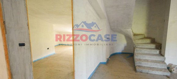 4 bedrooms House in Crosia, Italy No. 168904 19