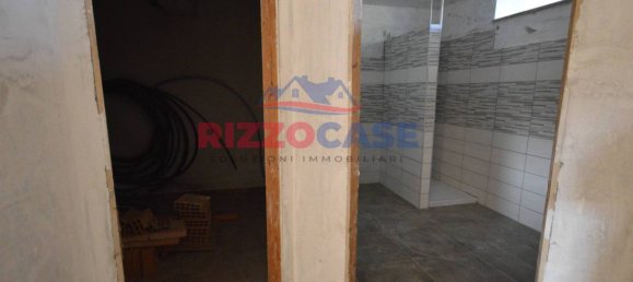 4 bedrooms House in Crosia, Italy No. 168904 8