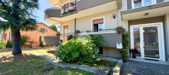 Apartamento de 3 dormitorios en San Mauro Pascoli, Italy No. 294806 18