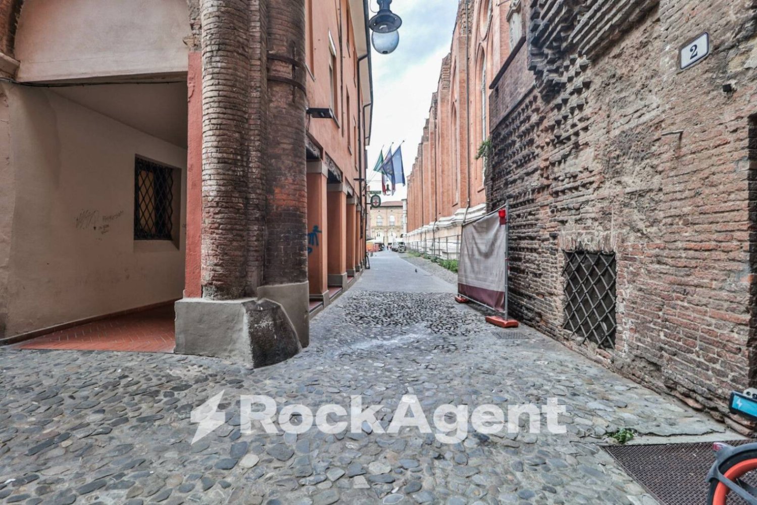 2 Schlafzimmer Wohnung in Bologna, Italy, Nr. 94552