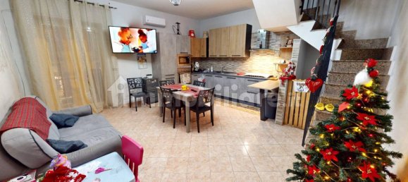 2 bedrooms House in Pomigliano d'Arco, Italy No. 192475 2