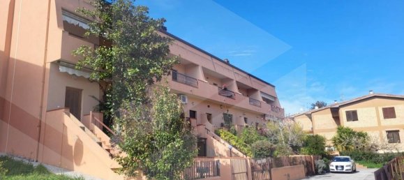 9 rooms House in Spoltore, Italy No. 22149 29