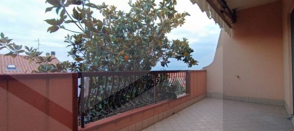 9 rooms House in Spoltore, Italy No. 22149 11