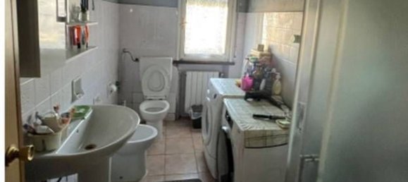 Apartamento de 3 divisões em Suzzara, Italy N.º 338412 4