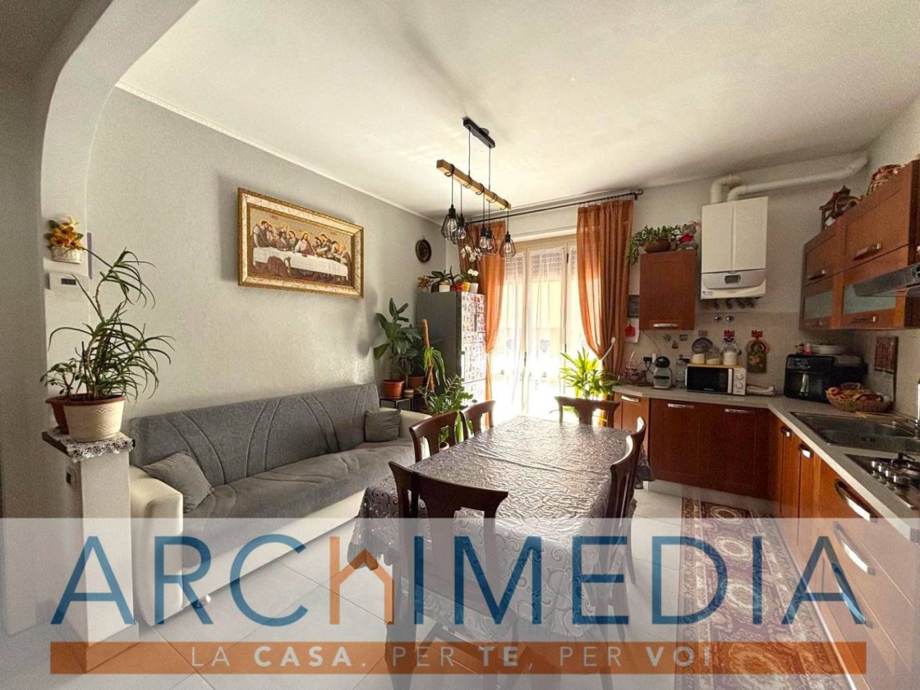 2 Schlafzimmer Wohnung in Malnate, Italy, Nr. 288825