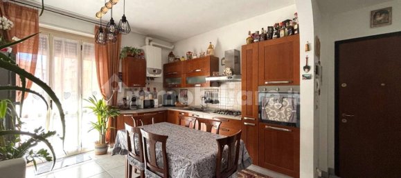 2 Schlafzimmer Wohnung in Malnate, Italy, Nr. 288825 4