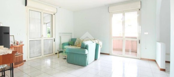 4 bedrooms Villa in Montesilvano, Italy No. 33795 20