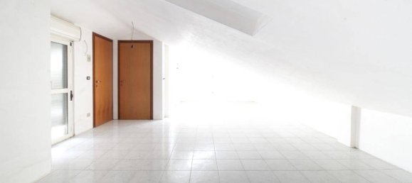 4 bedrooms Villa in Montesilvano, Italy No. 33795 31