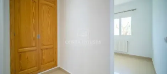 4 bedrooms House in Alicante, Spain No. 32722 4