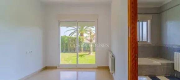 4 bedrooms House in Alicante, Spain No. 32722 7