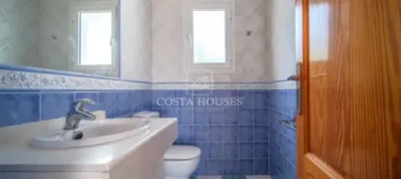 4 bedrooms House in Alicante, Spain No. 32722 5