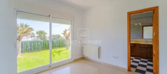 4 bedrooms House in Alicante, Spain No. 32722 11