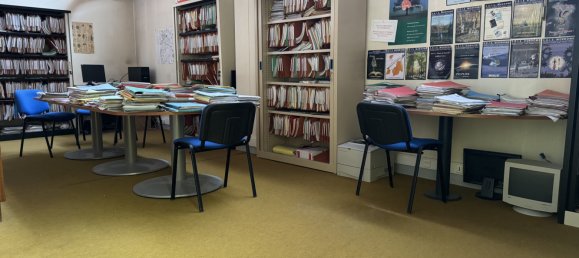 210m² Office in Epernay, France No. 61356 13