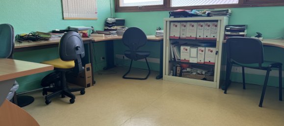 210m² Office in Epernay, France No. 61356 16