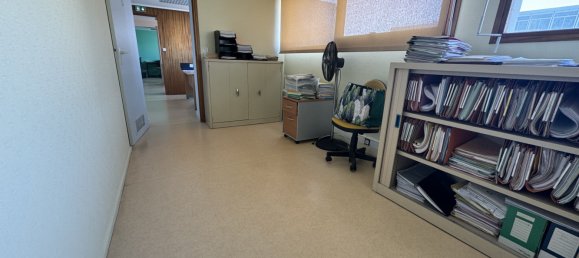 210m² Office in Epernay, France No. 61356 21