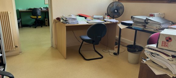 210m² Office in Epernay, France No. 61356 18