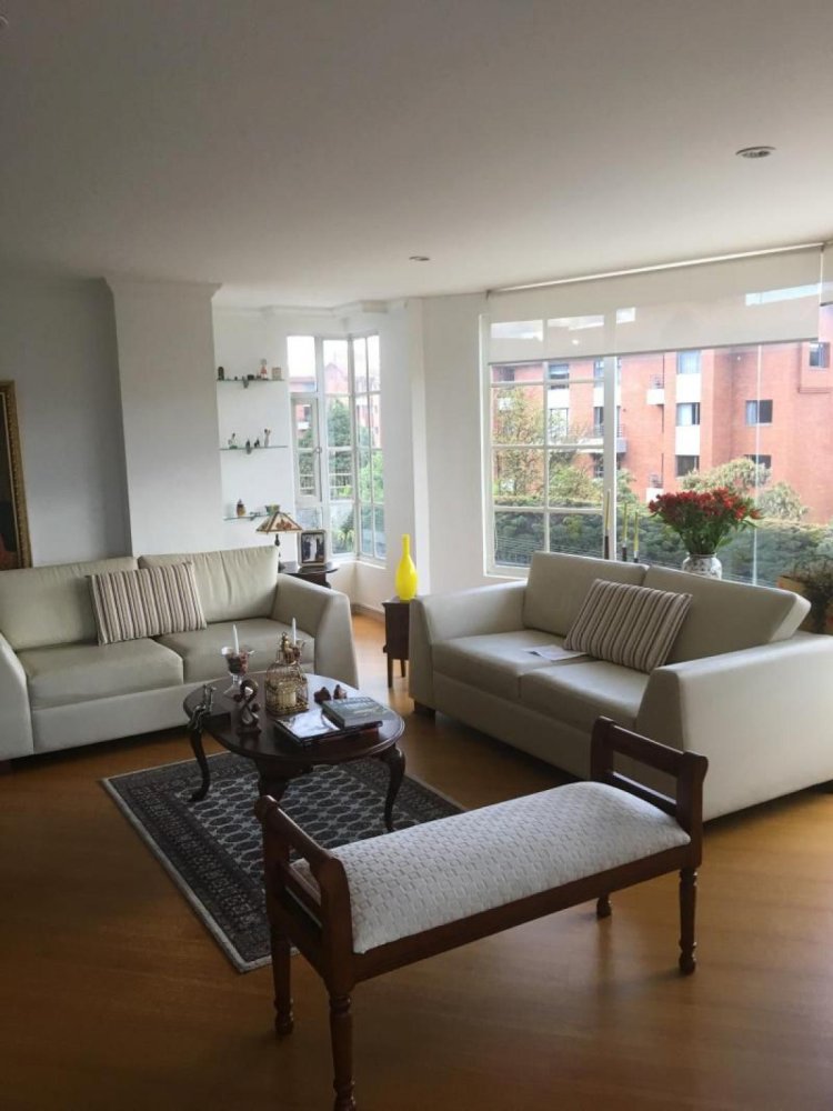 3 bedrooms House in Bogota, Colombia No. 10961