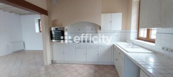 3 bedrooms House in Saint-Piat, France No. 253608 8