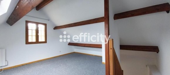 3 bedrooms House in Saint-Piat, France No. 253608 11