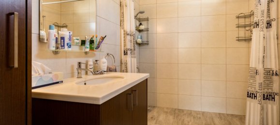 Коммерческая недвижимость с 3 спальнями в Кония, Пафос, Кипр № 9726 5