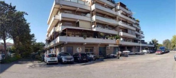 1 bedroom Apartment in Rome, Italy No. 359807 2