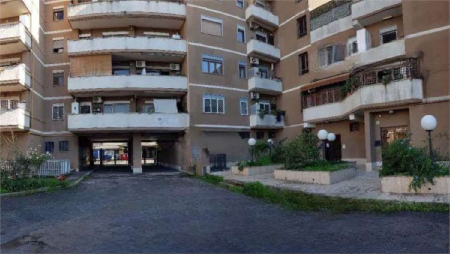 1 bedroom Apartment in Rome, Italy No. 359807