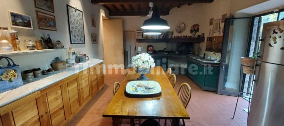 4 Schlafzimmer Villa in Florence, Italy, Nr. 197207 10