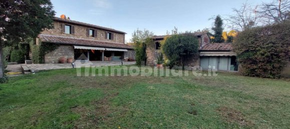 4 Schlafzimmer Villa in Florence, Italy, Nr. 197207 3