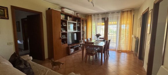 4 rooms Apartment in Rome, Italy No. 270271 9