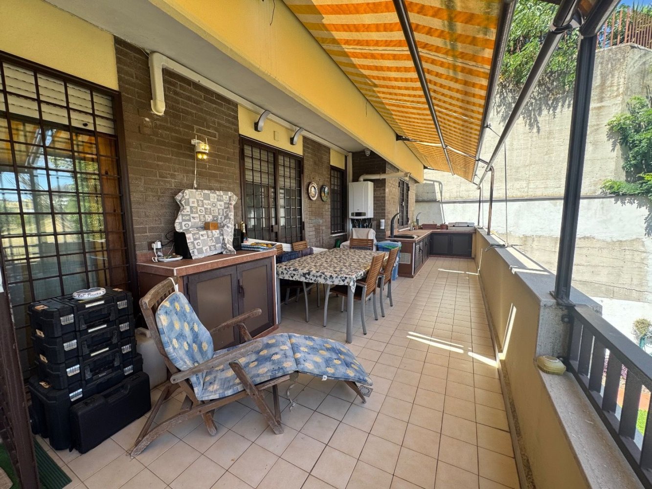 4 rooms Apartment in Rome, Italy No. 270271