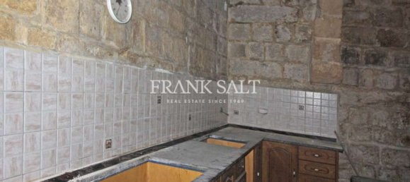 Gewerbliche Immobilie in Qormi, Malta 3400m², Nr. 13389 3