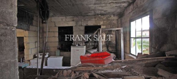 Gewerbliche Immobilie in Qormi, Malta 3400m², Nr. 13389 2