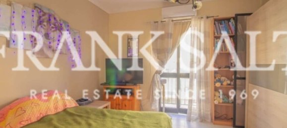 Apartamento de 3 dormitorios en Fgura, Malta No. 1150 4