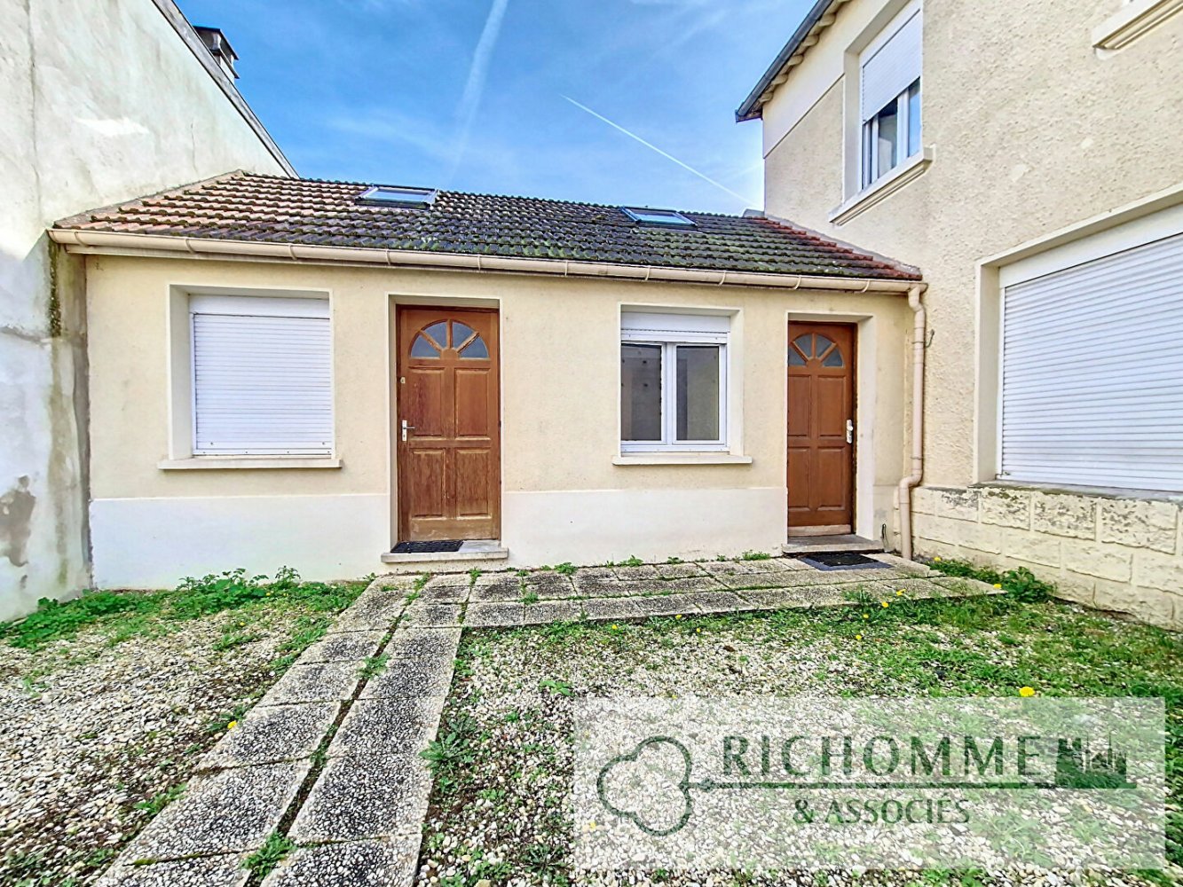 Studio in Reims, France No. 94096