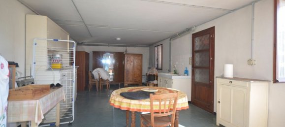 3 Schlafzimmer Haus in Boussac, France, Nr. 99571 4