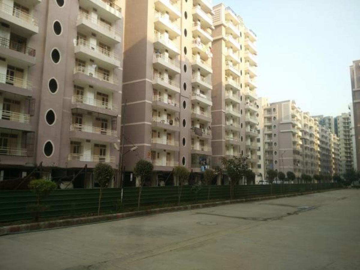 2 bedrooms House in Ghaziabad, India No. 63096