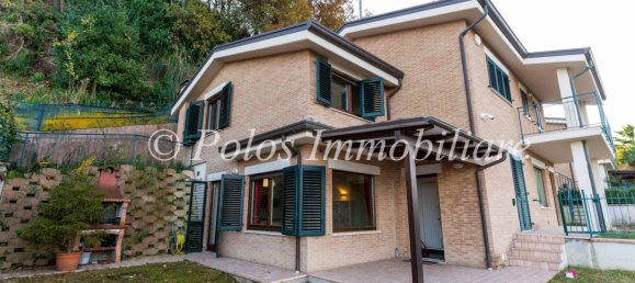 Casa de 2 dormitorios en Fermo, Italy No. 299155 3