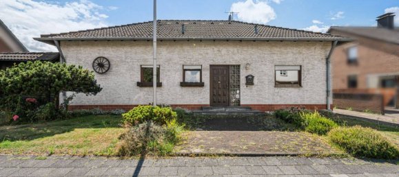 3 rooms Bungalow in Dormagen, Germany No. 258519 2