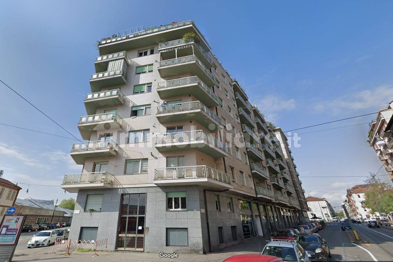 2 bedrooms Penthouse in Turin, Italy No. 394999