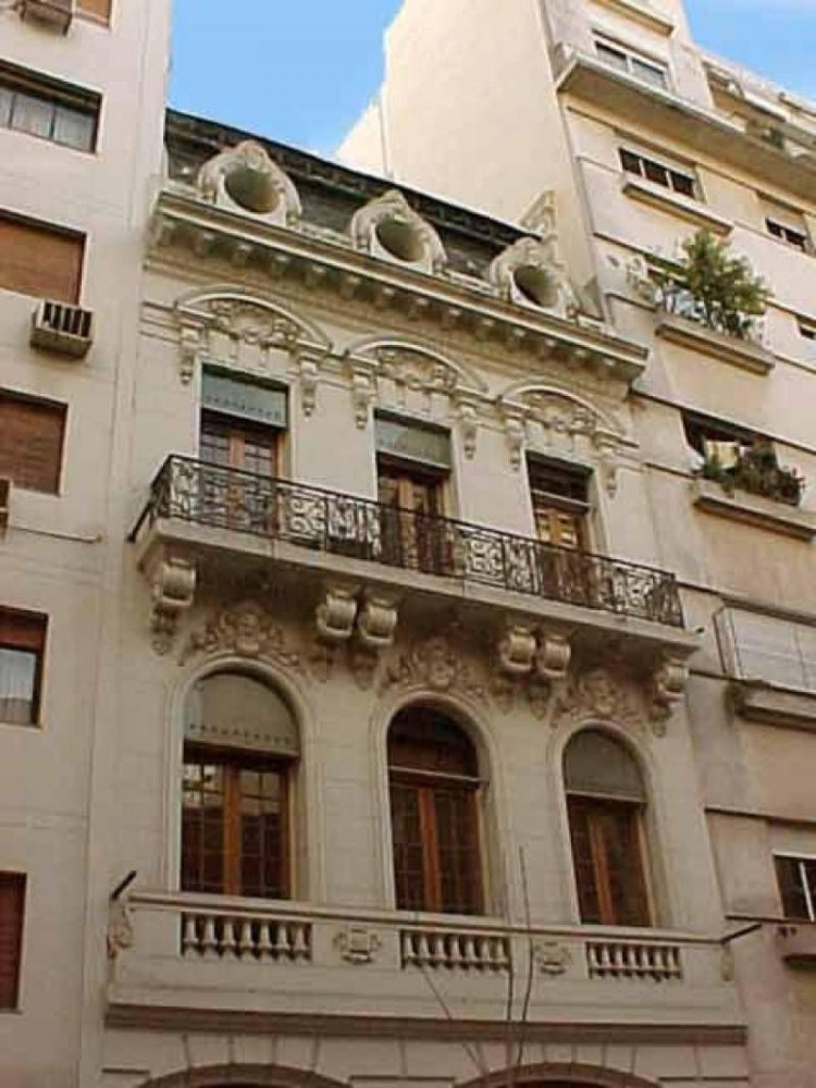 Здание 950м² в Буэнос-Айрес, Аргентина № 107222