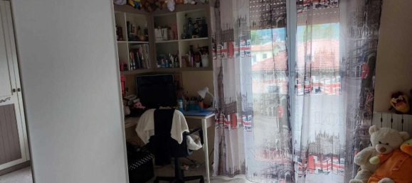 5 rooms Apartment in Carrara, Italy No. 178644 3