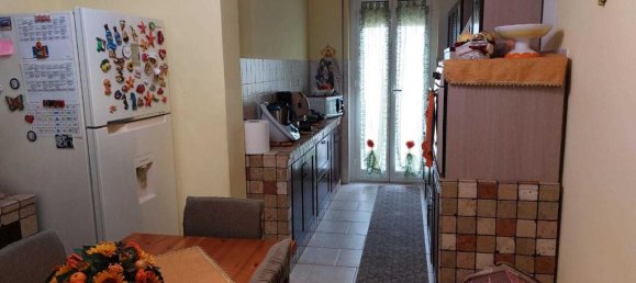 5 rooms Apartment in Carrara, Italy No. 178644 10