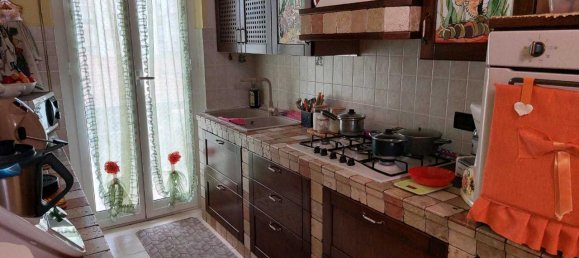 5 rooms Apartment in Carrara, Italy No. 178644 13