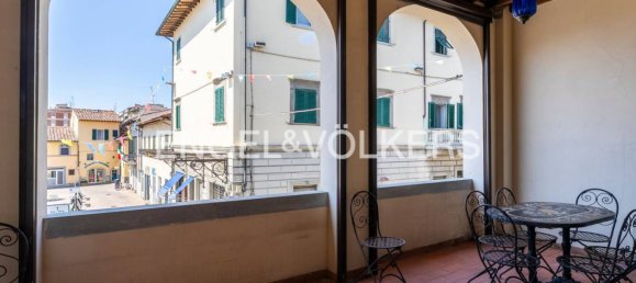4 bedrooms Apartment in Campi Bisenzio, Italy No. 297677 10