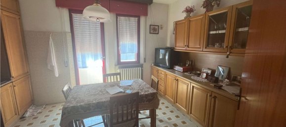 4 Schlafzimmer Wohnung in Meldola, Italy, Nr. 376799 4