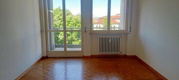 4 bedrooms Apartment in Udine, Italy No. 327407 13