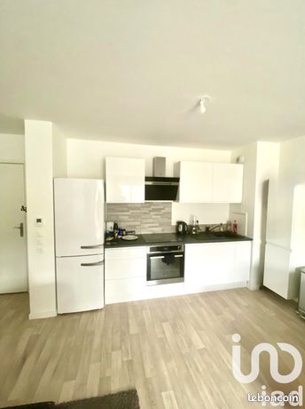 Квартира с 2 спальнями в Монтеврен, Франция № 283513