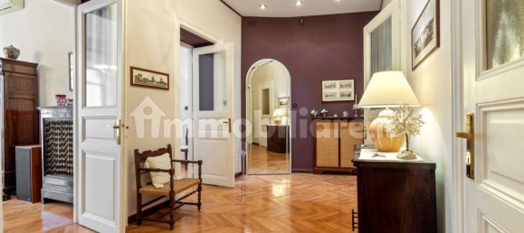 3 bedrooms Apartment in Trieste, Italy No. 38479 2