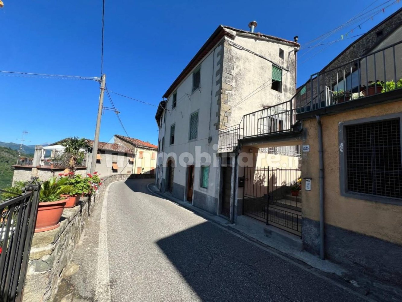 2 bedrooms House in Bagni di Lucca, Italy No. 293897